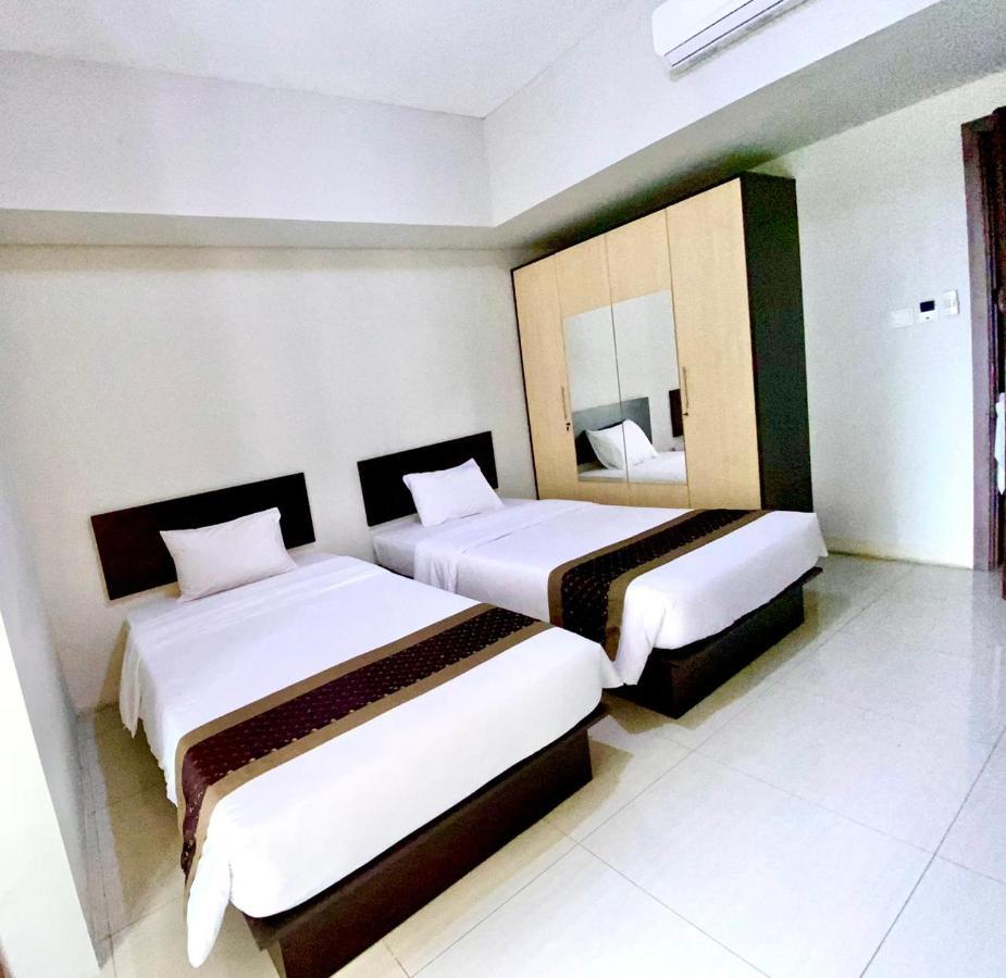 Skyland City Hotel Jatinangor Cilimus Exteriör bild