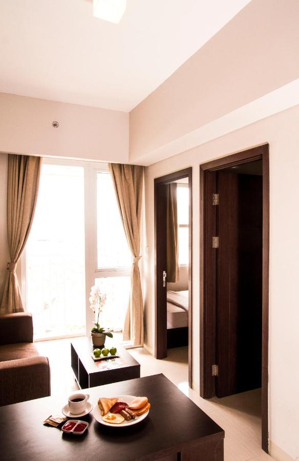 Skyland City Hotel Jatinangor Cilimus Exteriör bild